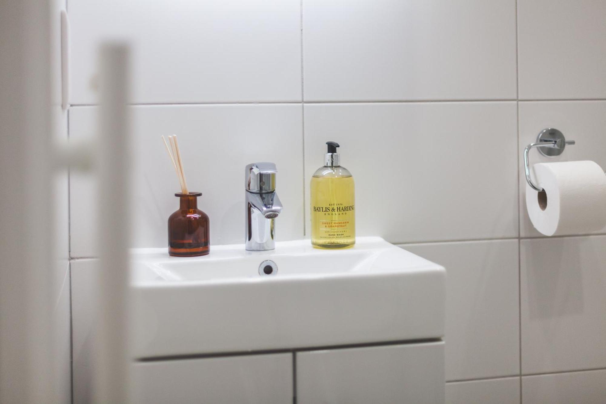 Bright 1br Floor Flat In Hoxton, 5 Min Tube Appartamento *