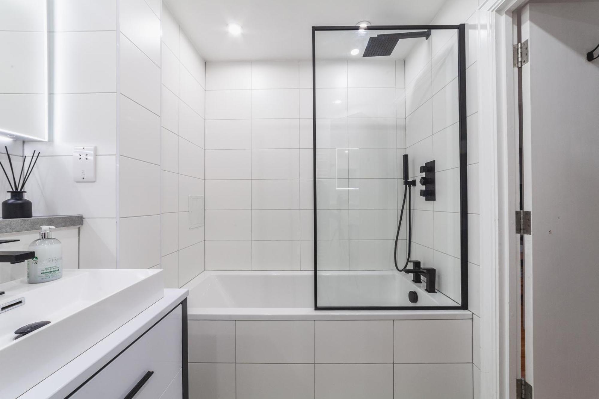 Appartamento Bright 1br Floor Flat In Hoxton, 5 Min Tube *